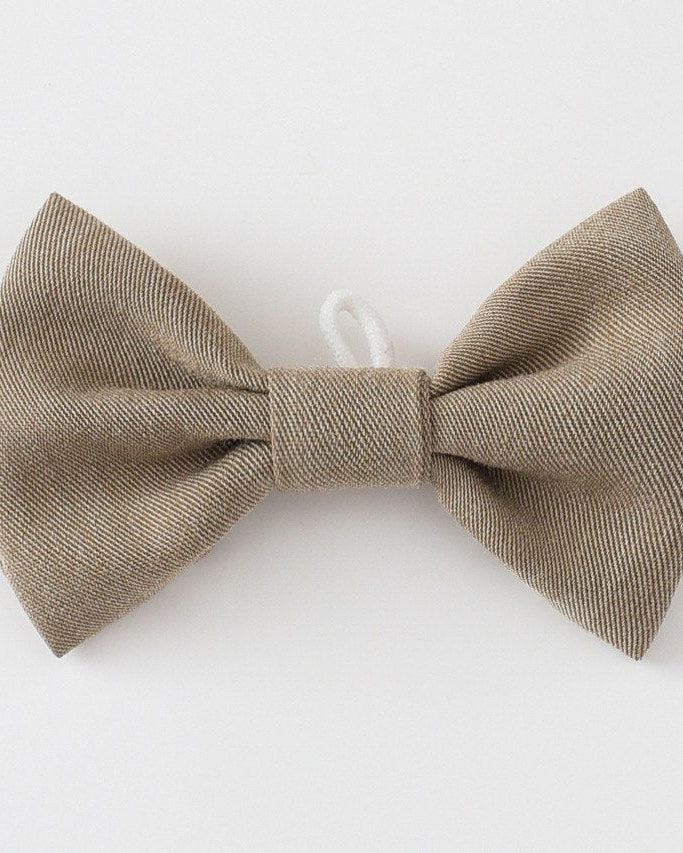 Conjunto bebé elegante 4 piezas body, tirantes, corbata y gorro