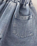 Conjunto Infantil de 3 Piezas para Niño  Camisa Denim, Chaleco de Punto y Pantalón Vaquero