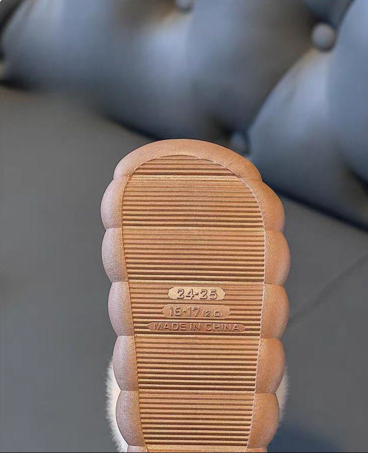 Pantuflas de invierno cálidas para niños en España