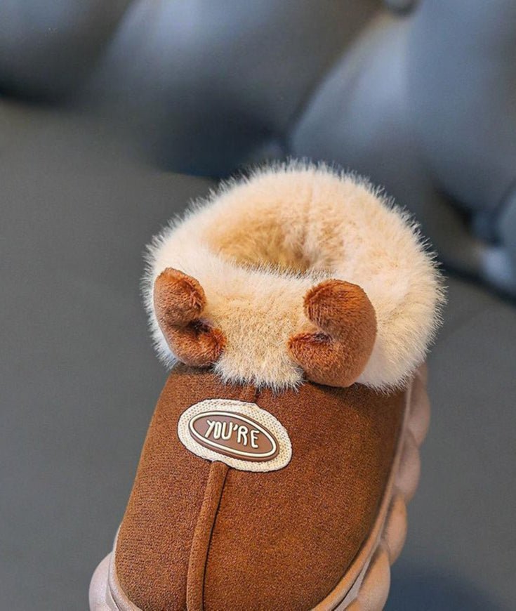 Pantuflas de invierno cálidas para niños en España