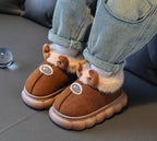 Pantuflas de invierno cálidas para niños en España