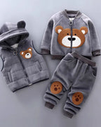 Conjunto niño invierno 3 piezas ropa infantil con osito bordado y chaleco con capucha , Ideal para clima otoñal en España