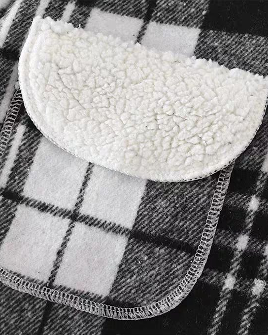 Chaqueta Infantil de Cuadros con Cuello de Borreguito Estilo Cozy & Chic